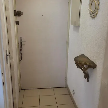 Lägenhet Charment Petit T2 En Duplex Piscine Sainte-Maxime