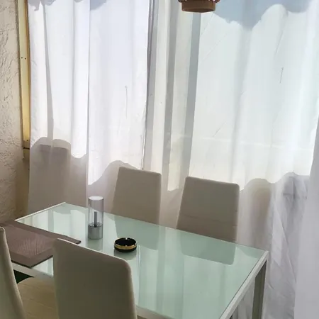 Charment Petit T2 En Duplex Piscine Lägenhet Sainte-Maxime